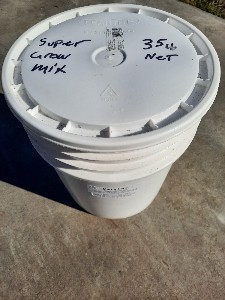 15 pound bucket of super grow mix